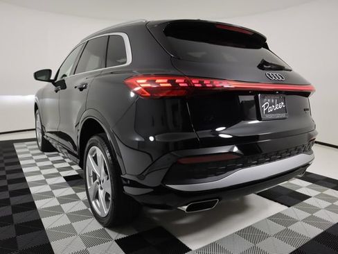 Certified 2025 Audi Q5 Premium Plus w/ Premium Plus AWD/4WD image 3