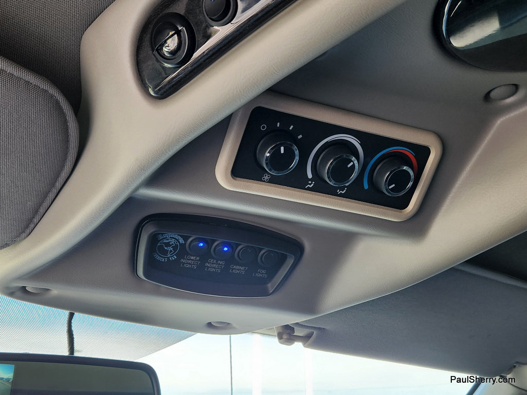 Used 2023 GMC Savana 2500 Extended RWD image 48