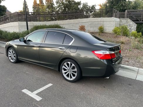 Used 2014 Honda Accord Sport image 29