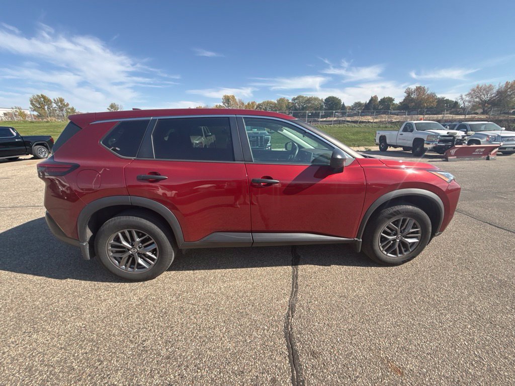 Used 2021 Nissan Rogue S AWD/4WD image 8