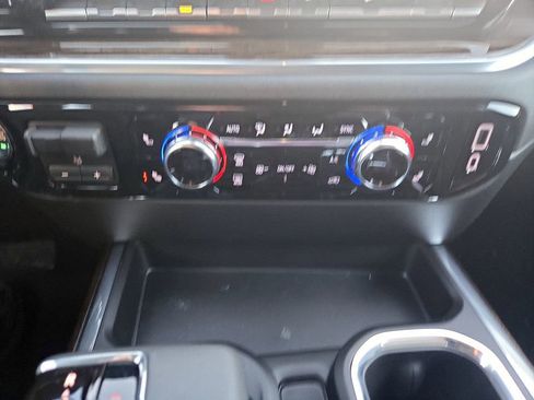 New 2026 GMC Sierra 1500 Elevation image 24