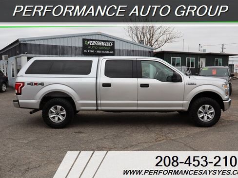 Used 2017 Ford F150 XLT w/ Trailer Tow Package image 8