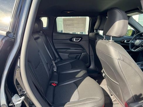 New 2026 Jeep Compass Latitude AWD/4WD image 7