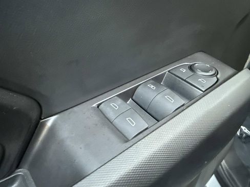 Used 2024 GMC Canyon Elevation w/ Convenience Package image 25