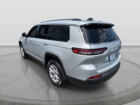 Used 2022 Jeep Grand Cherokee L Limited image 6