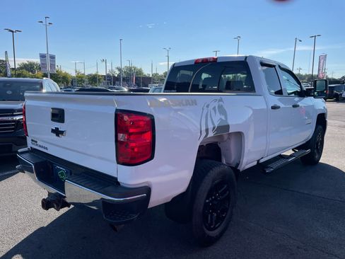 Used 2019 Chevrolet Silverado 2500 W/T AWD/4WD image 16