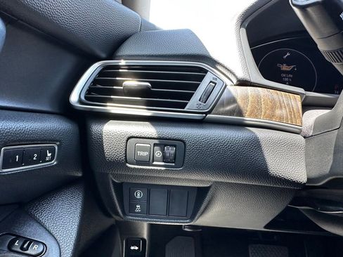 Used 2018 Honda Accord EX-L image 24