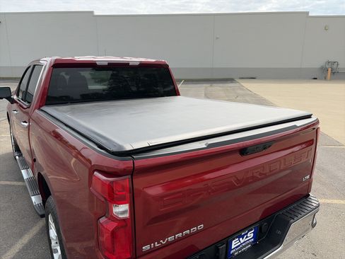 Used 2023 Chevrolet Silverado 1500 LTZ AWD/4WD image 9