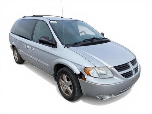 Used 2005 Dodge Grand Caravan SXT w/ Premium Group image 8