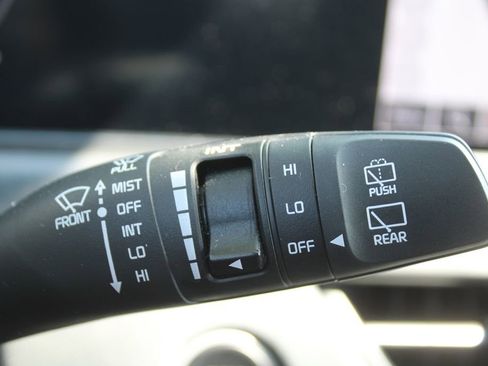 Certified 2024 Kia Seltos EX AWD/4WD image 31