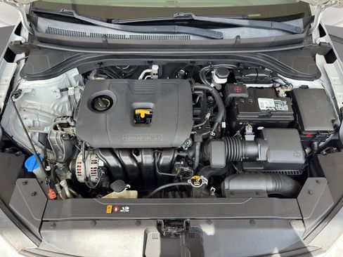 Used 2020 Hyundai Elantra SEL image 21