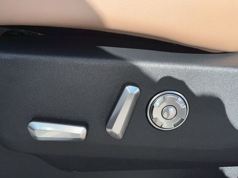 New 2025 Lincoln Navigator L Black Label image 36