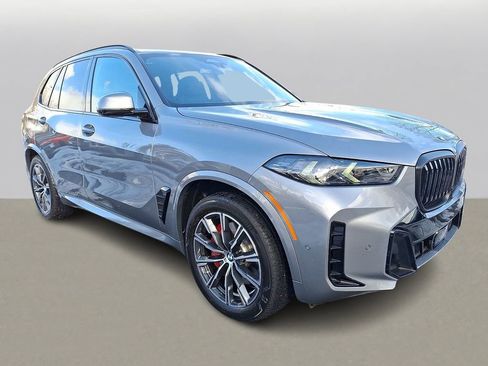 Certified 2024 BMW X5 xDrive40i w/ M Sport Package image 3
