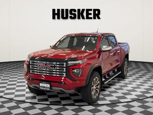 Used 2025 GMC Canyon Denali AWD/4WD image 6