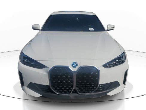 Used 2024 BMW i4 eDrive35 w/ Convenience Package image 2