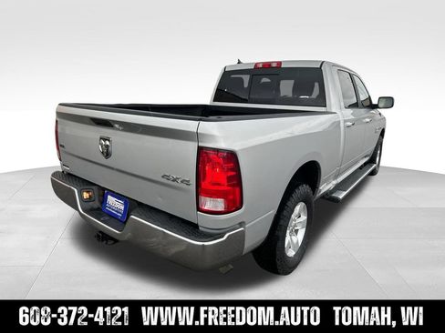 Used 2017 RAM 1500 Classic SLT AWD/4WD image 5