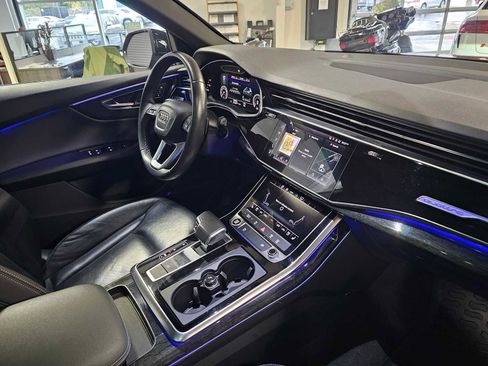 Used 2021 Audi Q8 Premium Plus w/ Premium Plus Package image 10