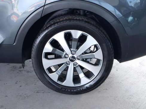 Used 2020 Kia Telluride S FWD image 11