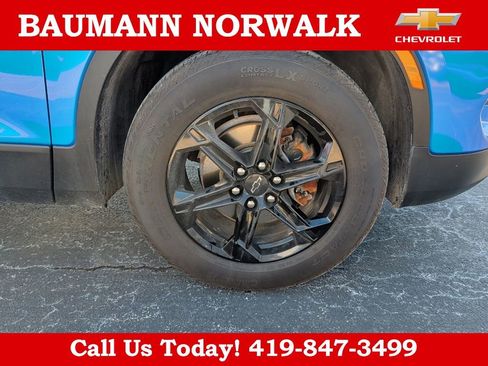 Used 2024 Chevrolet Blazer LT w/ Convenience Package FWD image 11