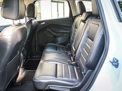 Used 2017 Ford Escape Titanium AWD/4WD image 13