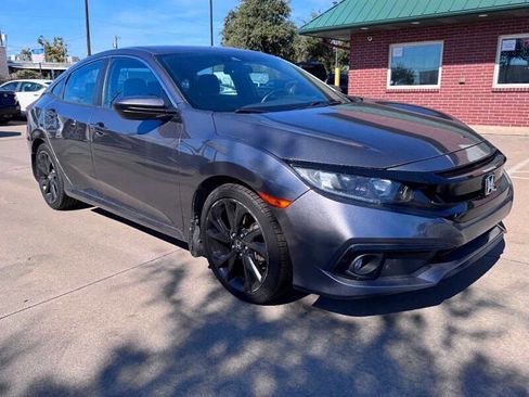 Used 2019 Honda Civic Sport image 3