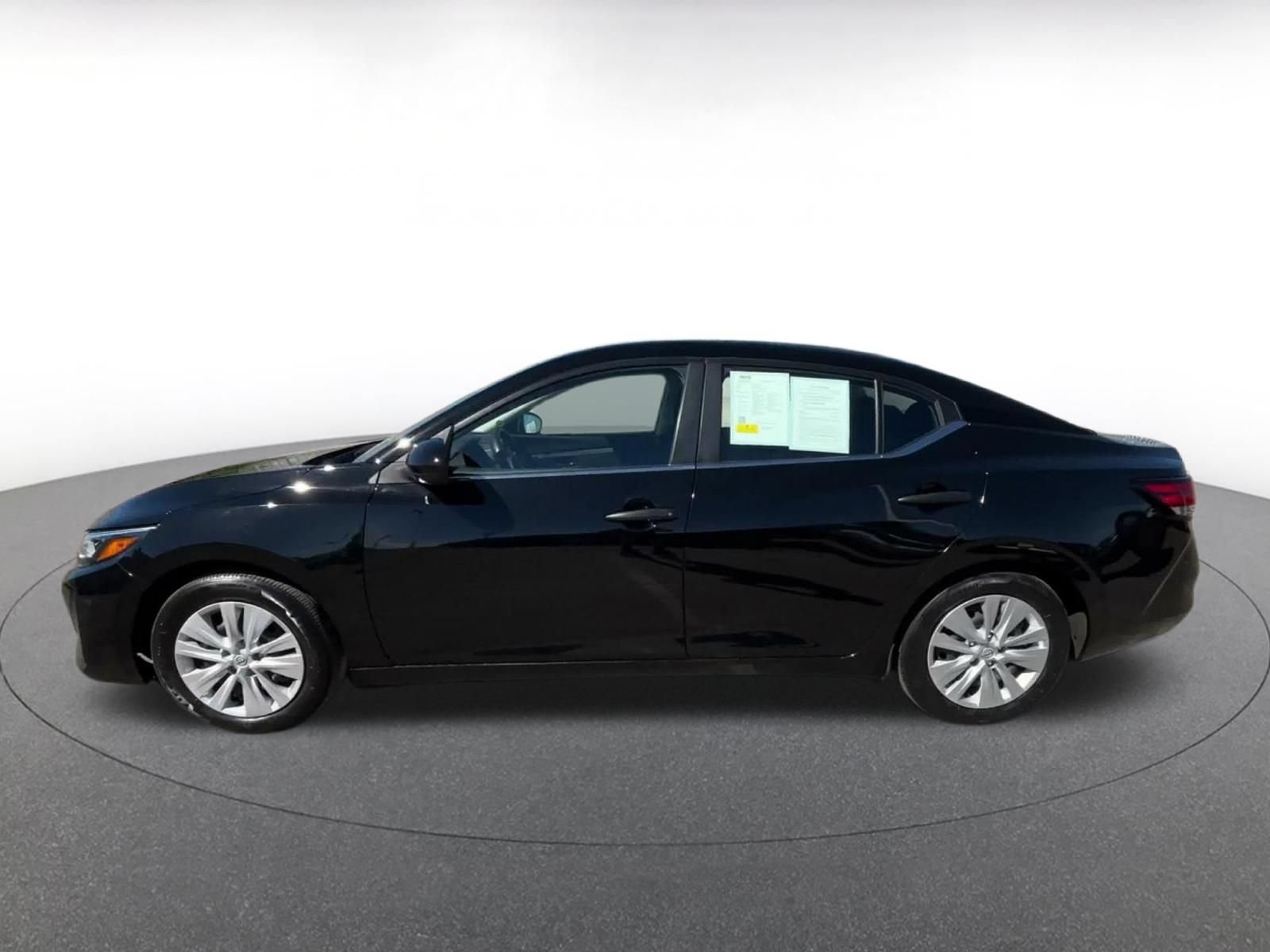 Used 2025 Nissan Sentra S FWD image 8