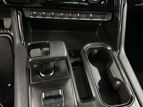 Used 2024 GMC Sierra 1500 AT4 w/ Technology Package image 23