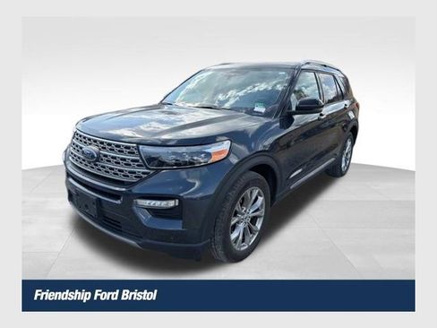 Used 2023 Ford Explorer Limited w/ Limited Technology Package image 1