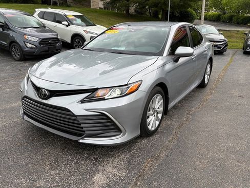 Used 2024 Toyota Camry LE FWD image 2