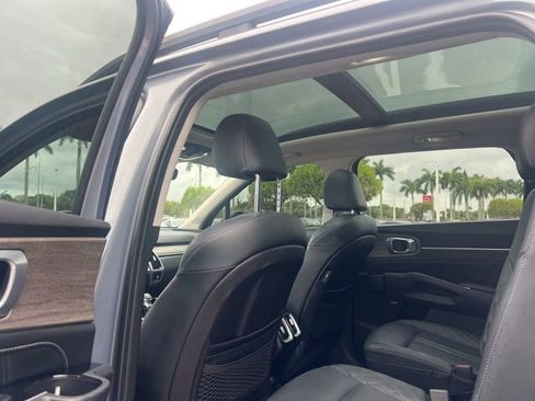Used 2022 Kia Sorento SX Prestige image 34