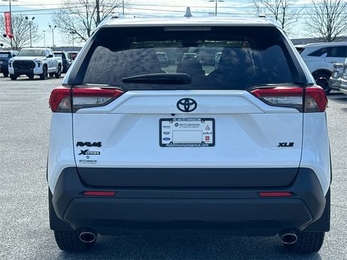 Used 2024 Toyota RAV4 XLE image 4