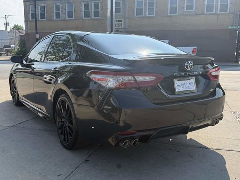 Used 2018 Toyota Camry XSE FWD image 7