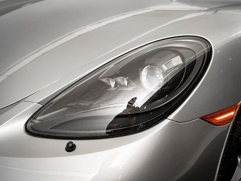 Certified 2023 Porsche 718 Cayman image 14