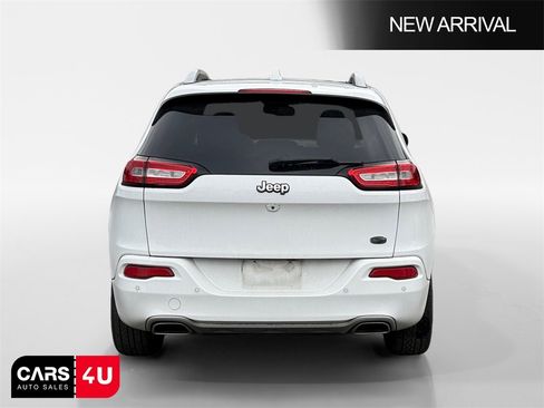 Used 2018 Jeep Cherokee Overland image 6