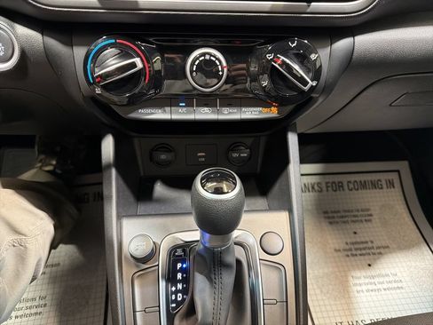 Used 2023 Hyundai Kona SEL FWD image 28