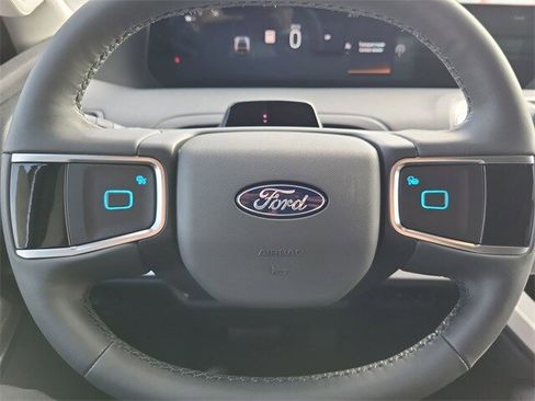 New 2025 Ford Expedition Active image 11