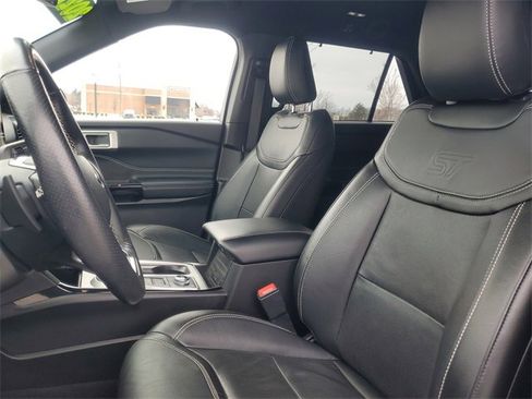 Used 2022 Ford Explorer ST w/ Equipment Group 401A image 12