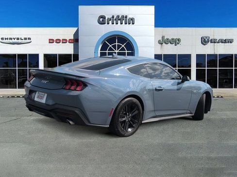 Used 2025 Ford Mustang GT RWD image 4