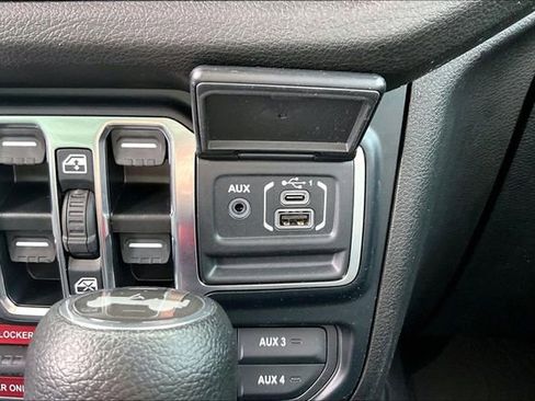 Used 2024 Jeep Wrangler Unlimited Sport AWD/4WD image 16