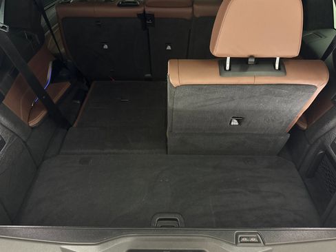 Used 2023 BMW X7 xDrive40i w/ M Sport Package image 35