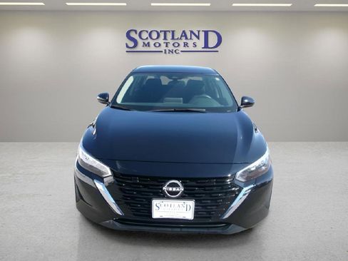 Used 2024 Nissan Sentra SV FWD image 3