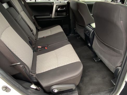 Certified 2024 Toyota 4Runner SR5 AWD/4WD image 12