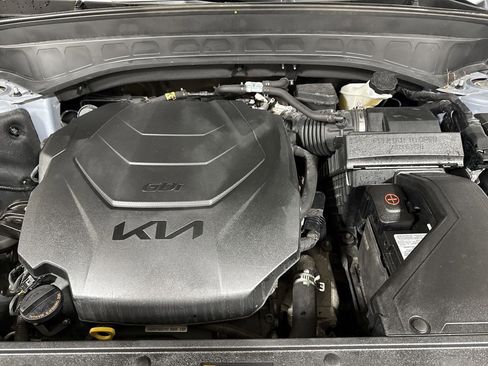 Used 2024 Kia Telluride LX AWD/4WD image 26