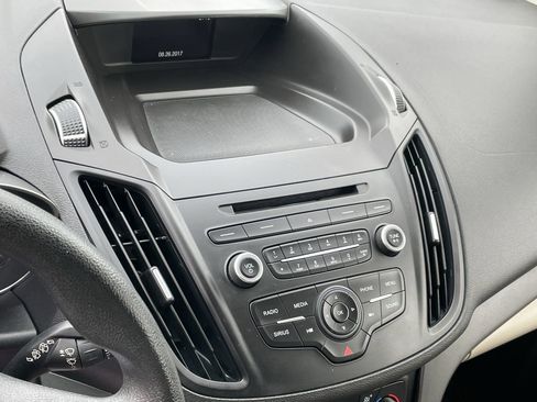 Used 2018 Ford Escape SE image 16