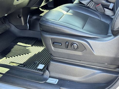 Used 2019 Chevrolet Silverado 1500 RST w/ All-Star Edition image 17