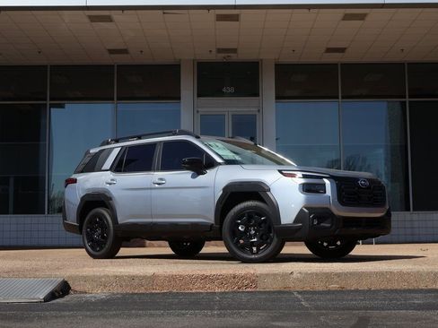 New 2026 Subaru Outback Limited image 2