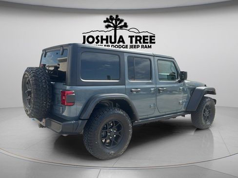Used 2024 Jeep Wrangler Unlimited AWD/4WD image 7