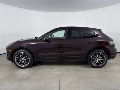 Certified 2023 Porsche Macan S AWD/4WD image 2