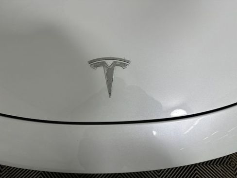 Used 2019 Tesla Model 3 Performance image 9