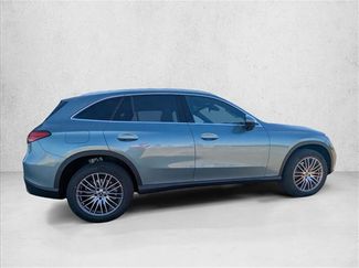 Used 2026 Mercedes-Benz GLC 300 video 4